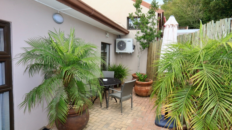 To Let 1 Bedroom Property for Rent in Welgelegen Western Cape